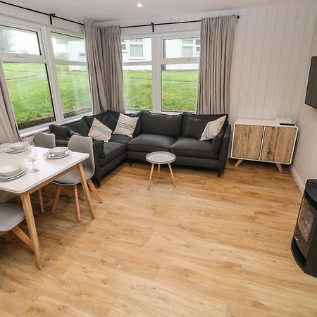 Saltwater Villa Haverfordwest Buitenkant foto