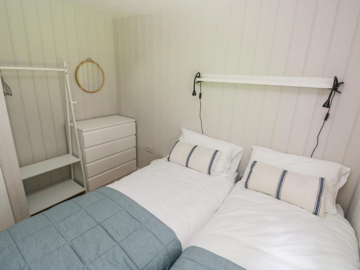 Saltwater Villa Haverfordwest Buitenkant foto